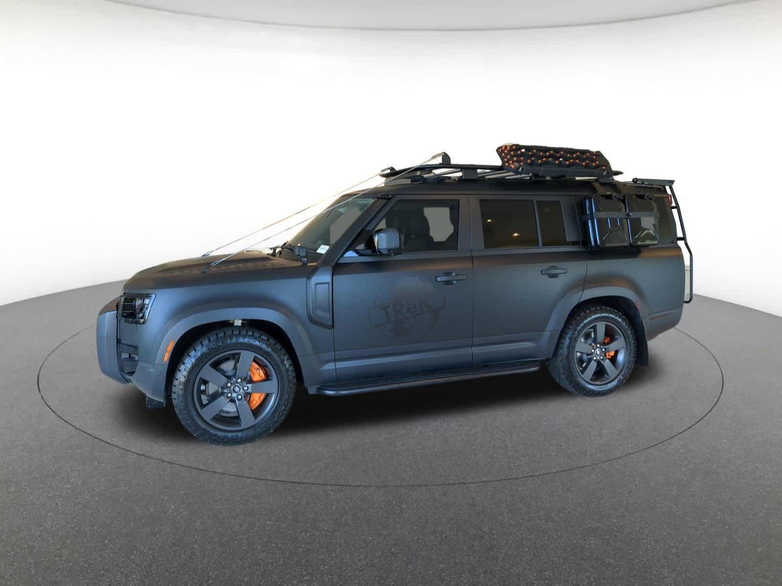 New 2023 Land Rover Defender 130 SE AWD/4WD image 2