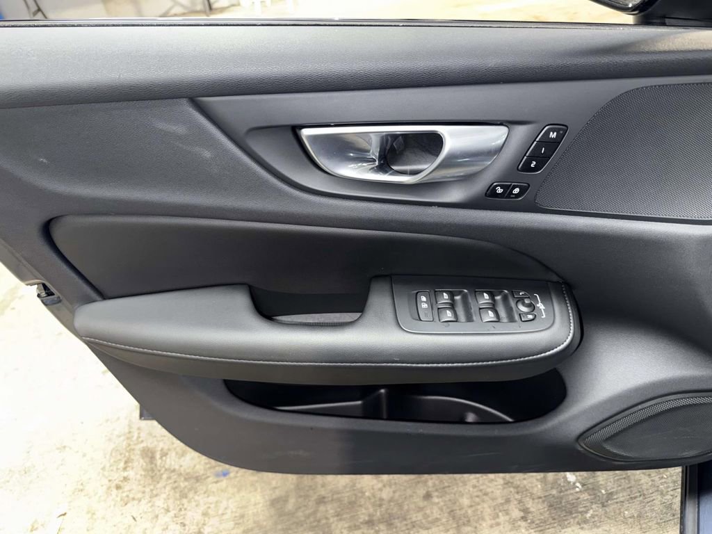 Certified 2024 Volvo S60 B5 Plus image 19