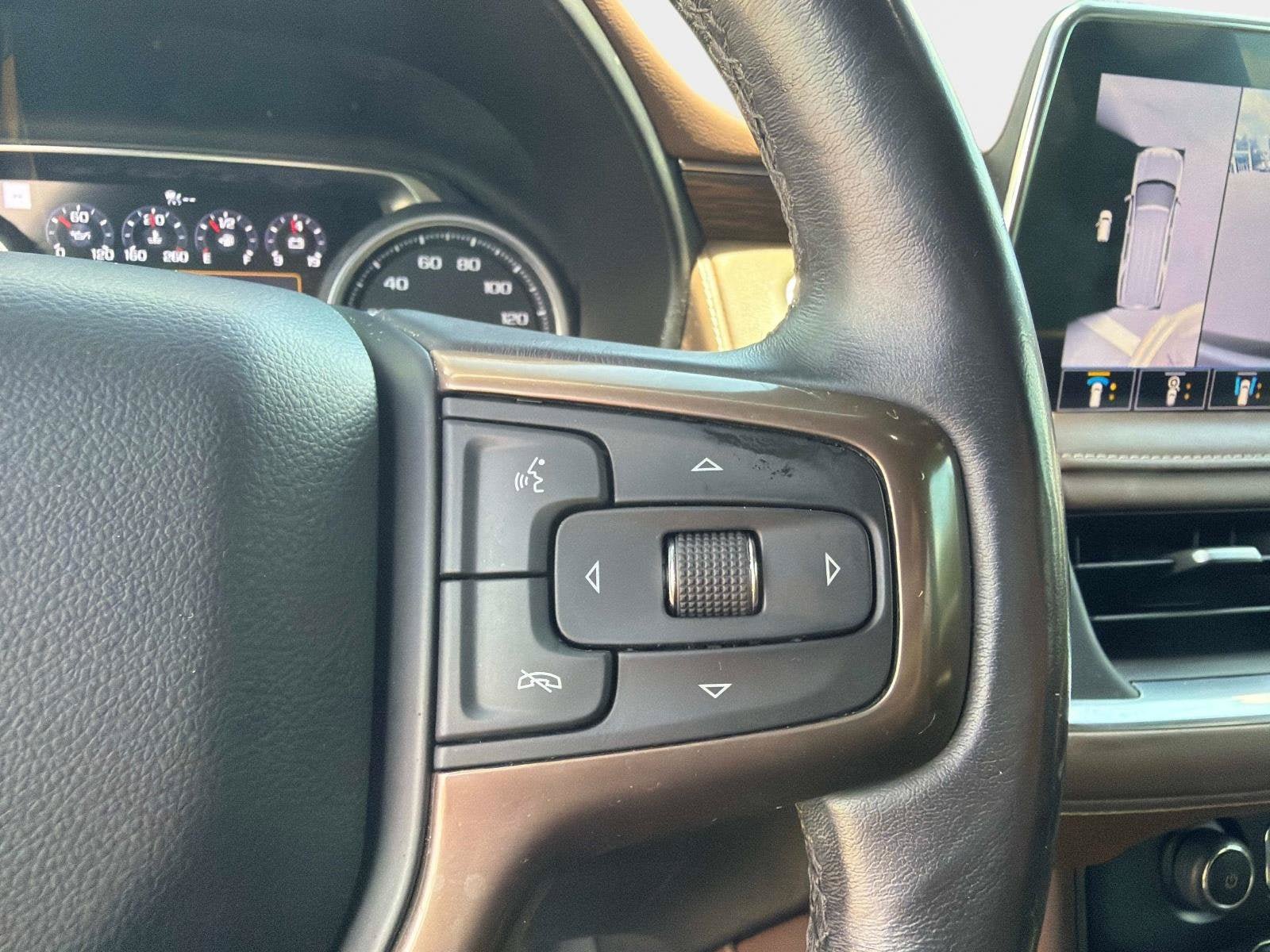 Used 2021 Chevrolet Suburban High Country w/ Premium Package RWD image 30