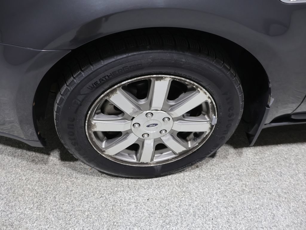 Used 2008 Ford Taurus SEL FWD image 9