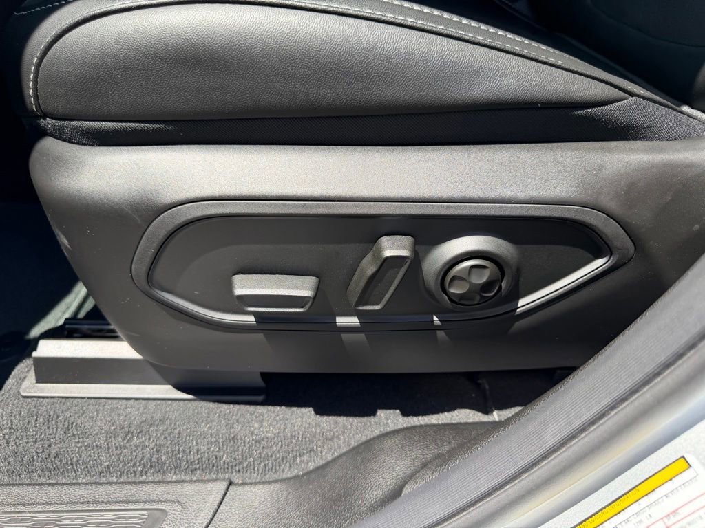 New 2026 Jeep Grand Cherokee L 4WD image 14