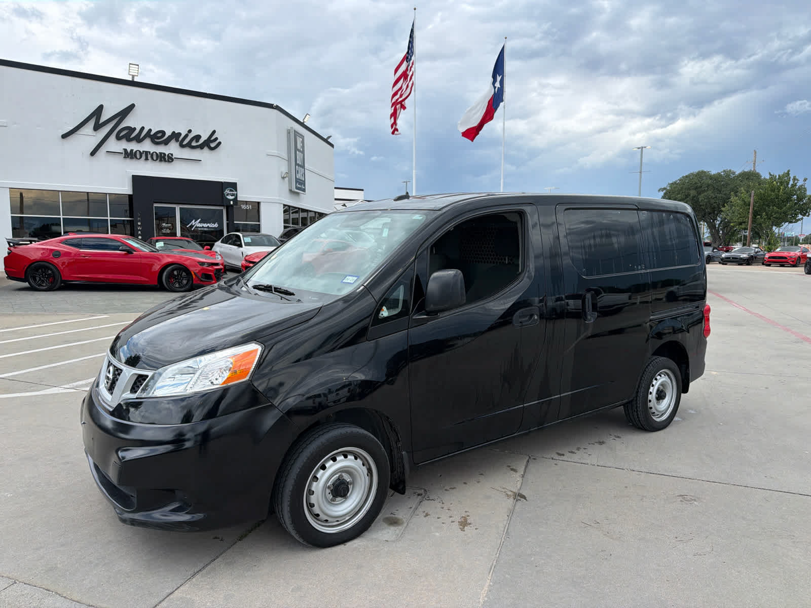 Used 2020 Nissan NV200 S FWD image 1