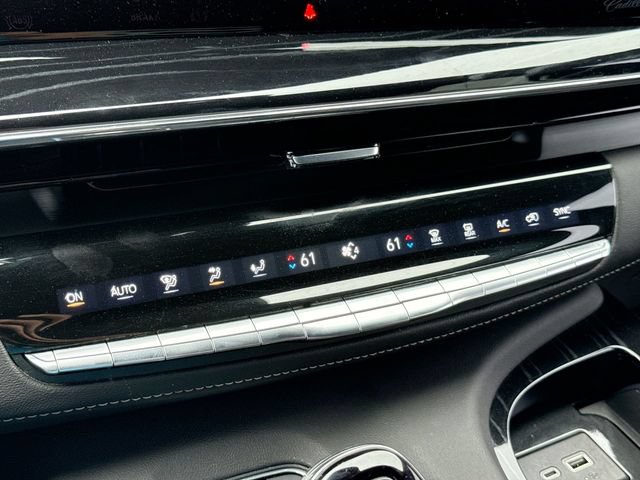 Used 2023 Cadillac Escalade Sport AWD/4WD image 19
