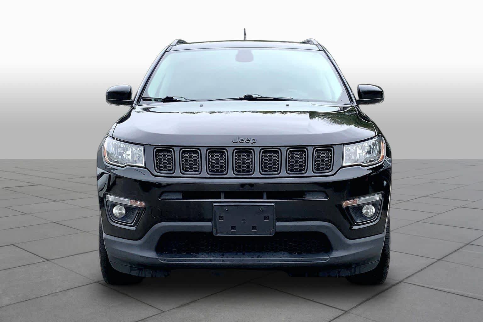 Used 2018 Jeep Compass Latitude w/ Popular Equipment Group AWD/4WD image 4