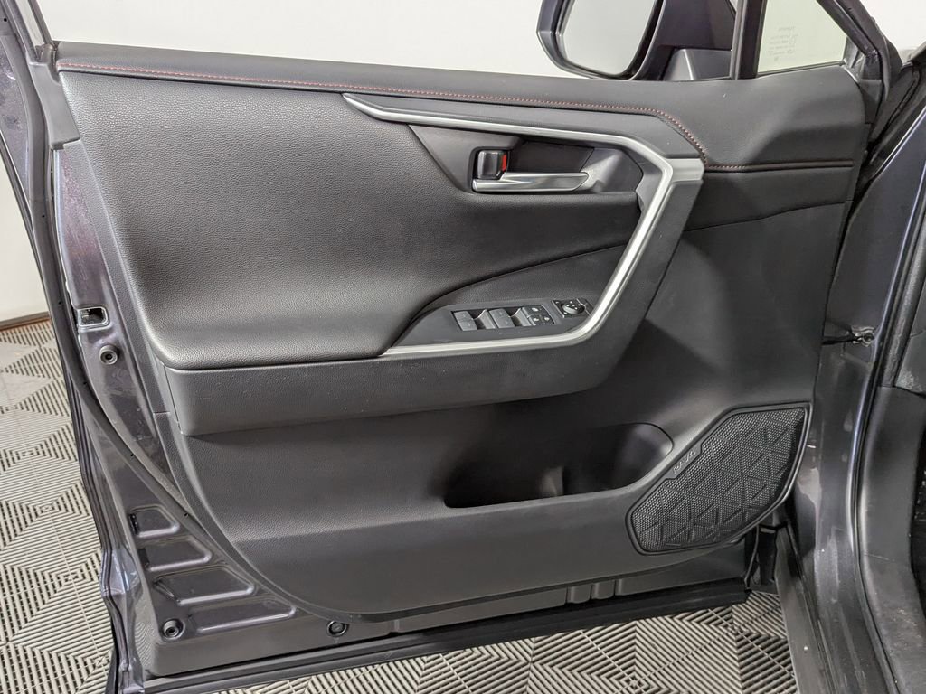Used 2022 Toyota RAV4 XSE w/ Weather Package image 17