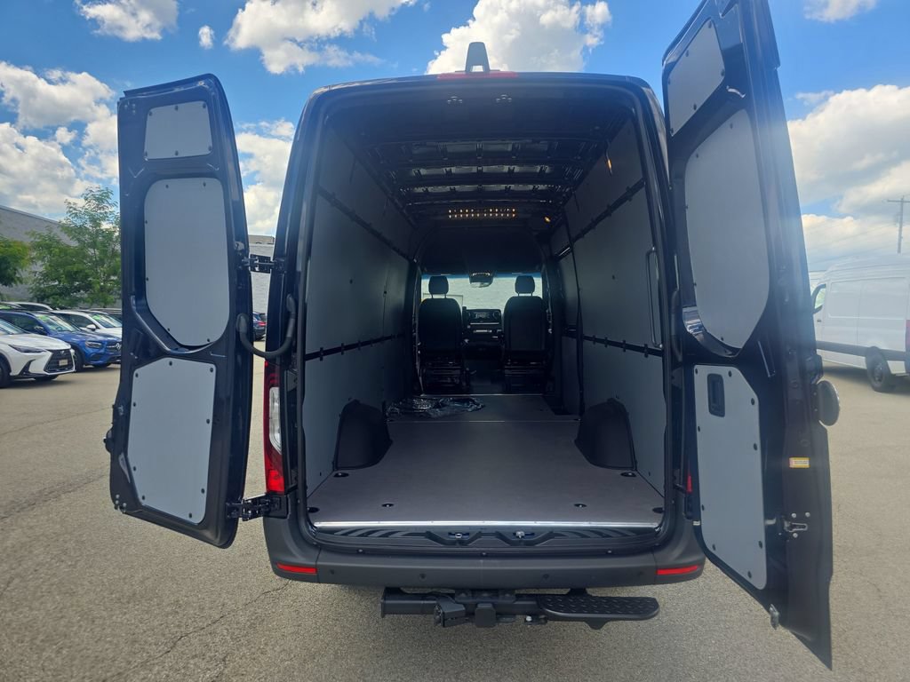 New 2026 Mercedes-Benz Sprinter 2500 image 21