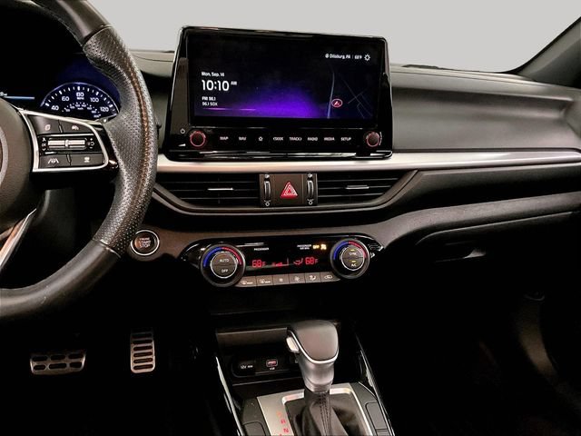 Used 2023 Kia Forte GT-Line w/ GT-Line Technology Package FWD image 6