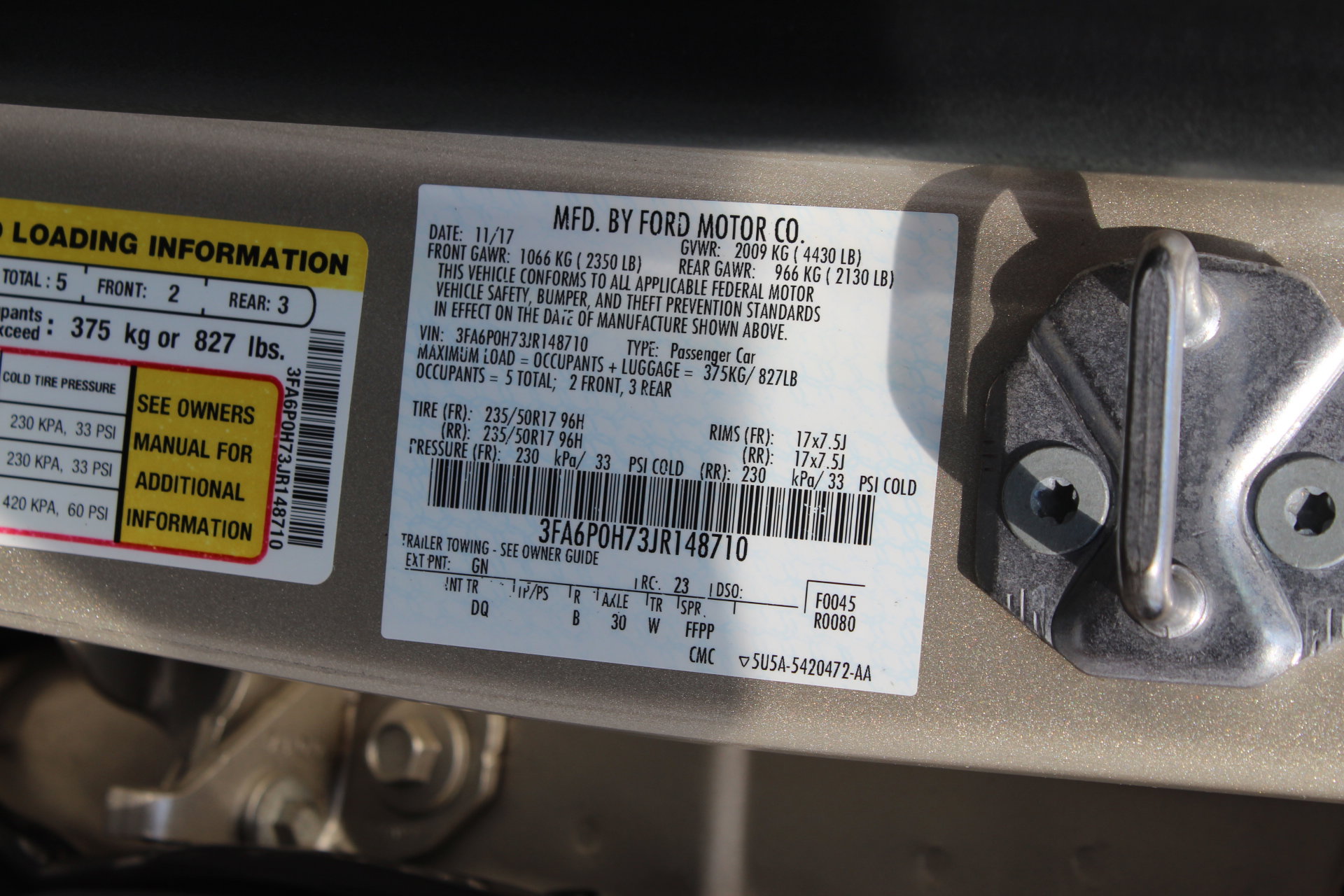 Used 2018 Ford Fusion SE w/ Fusion SE Technology Package image 32