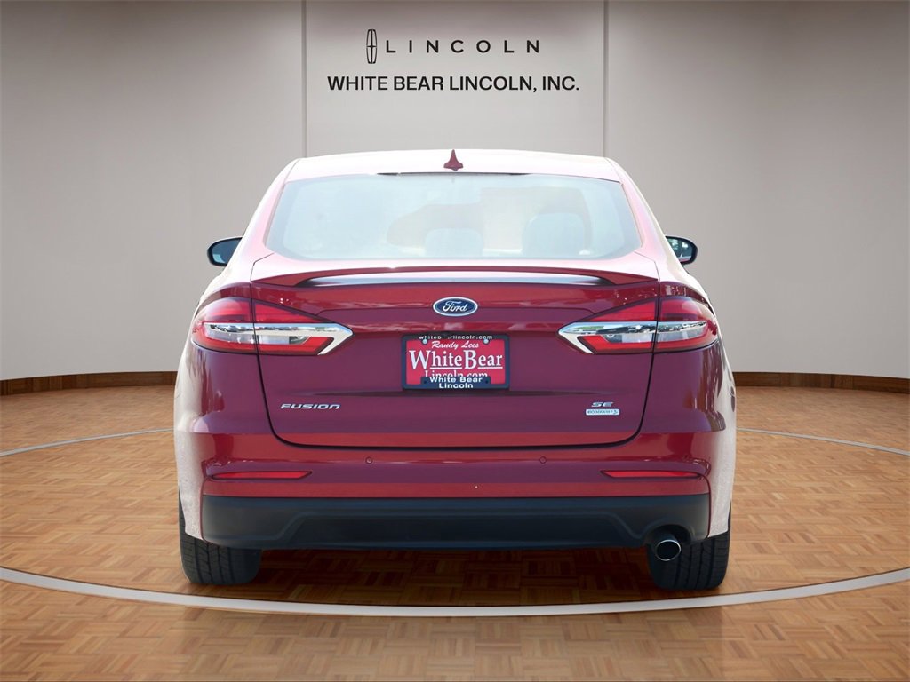 Used 2020 Ford Fusion SE w/ Equipment Group 151A image 4