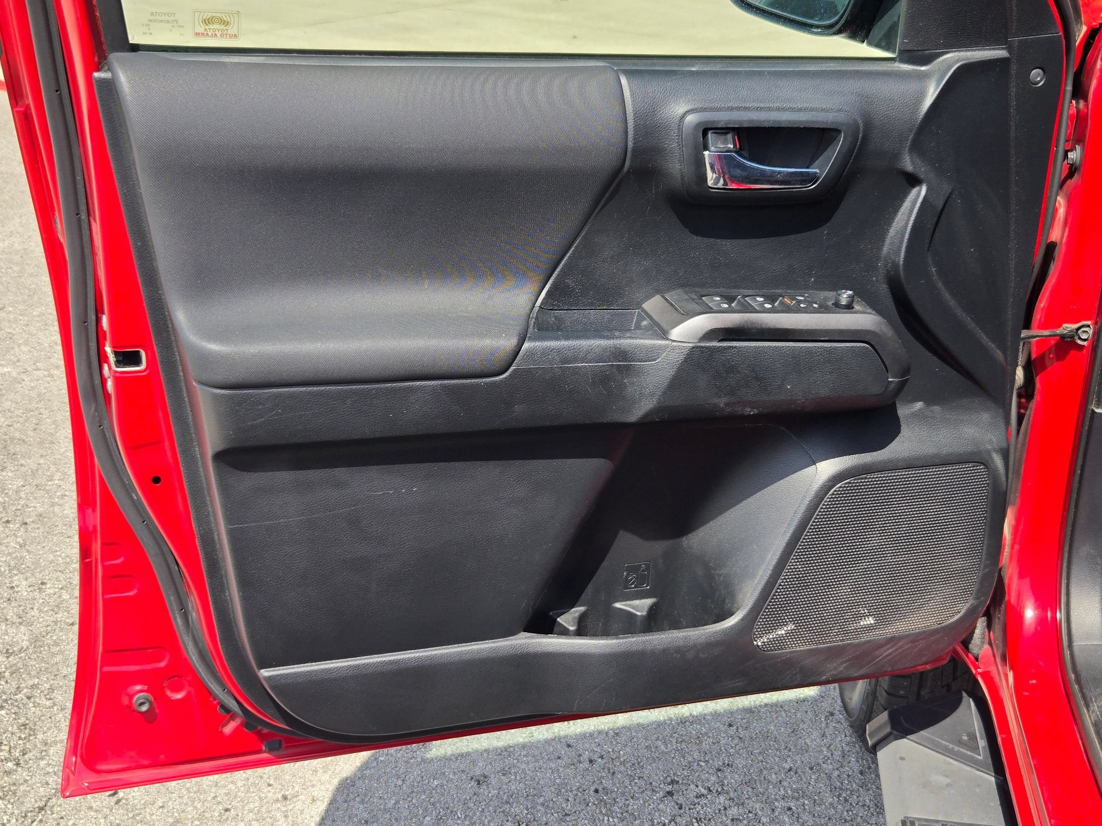 Used 2019 Toyota Tacoma TRD Sport RWD image 10