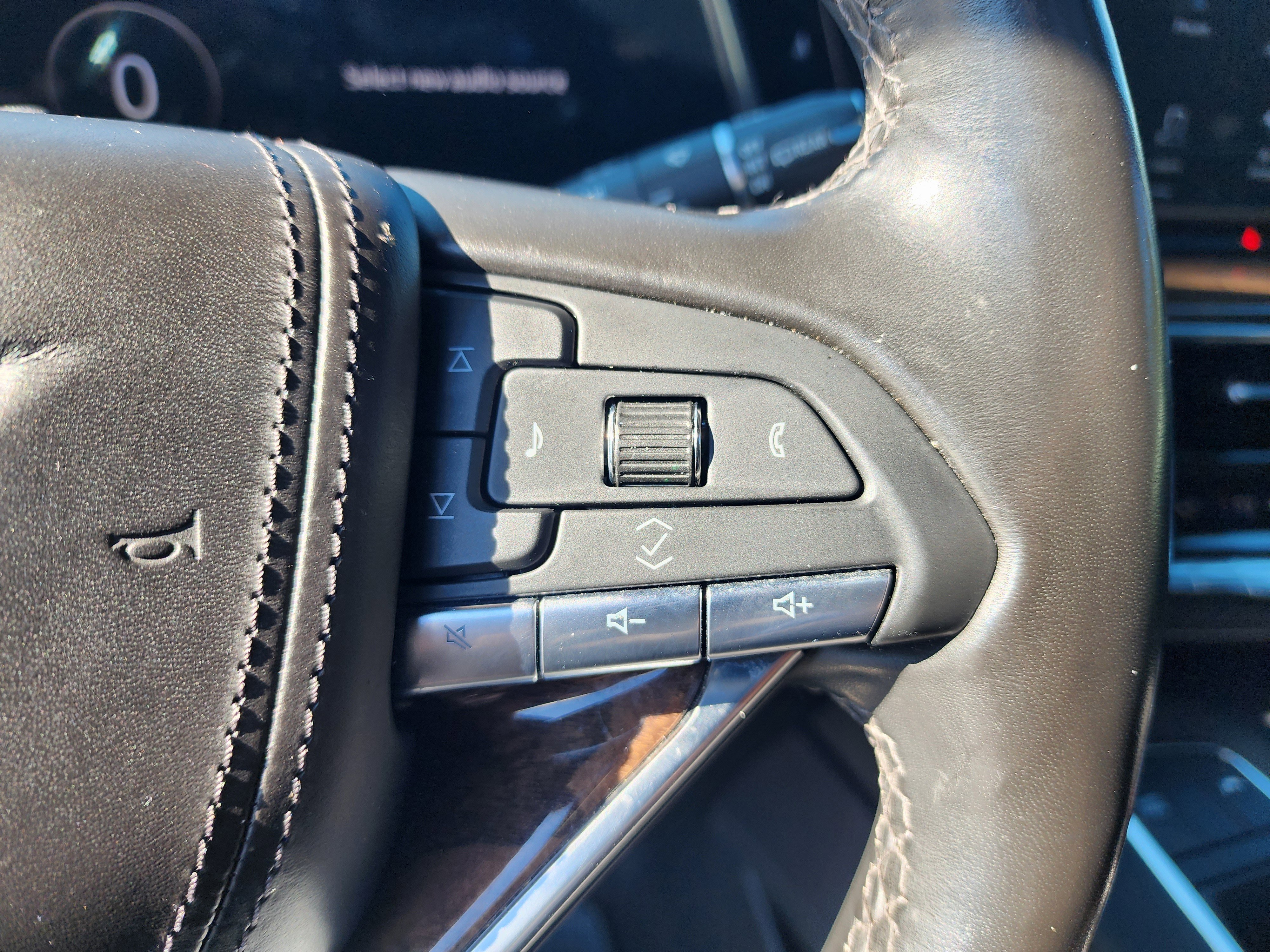 Used 2021 Cadillac Escalade Sport Platinum image 31