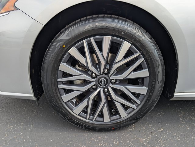 Used 2023 Nissan Altima 2.5 SV image 26