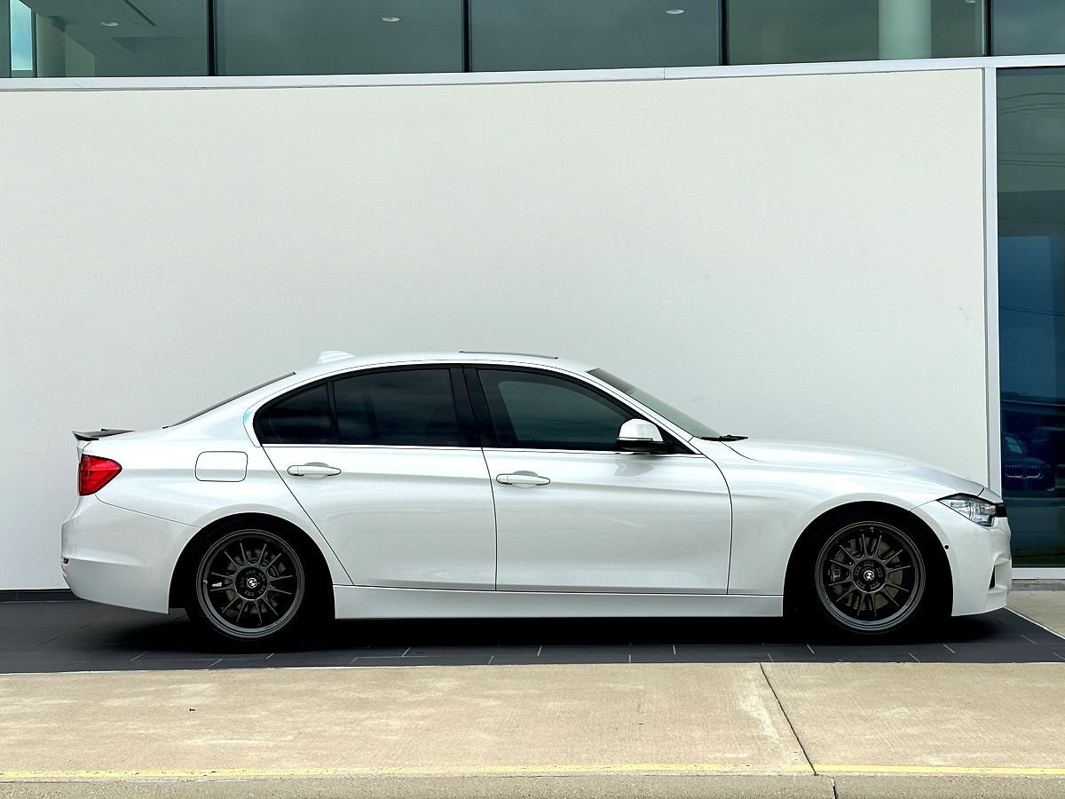 Used 2013 BMW 328i Sedan RWD image 3