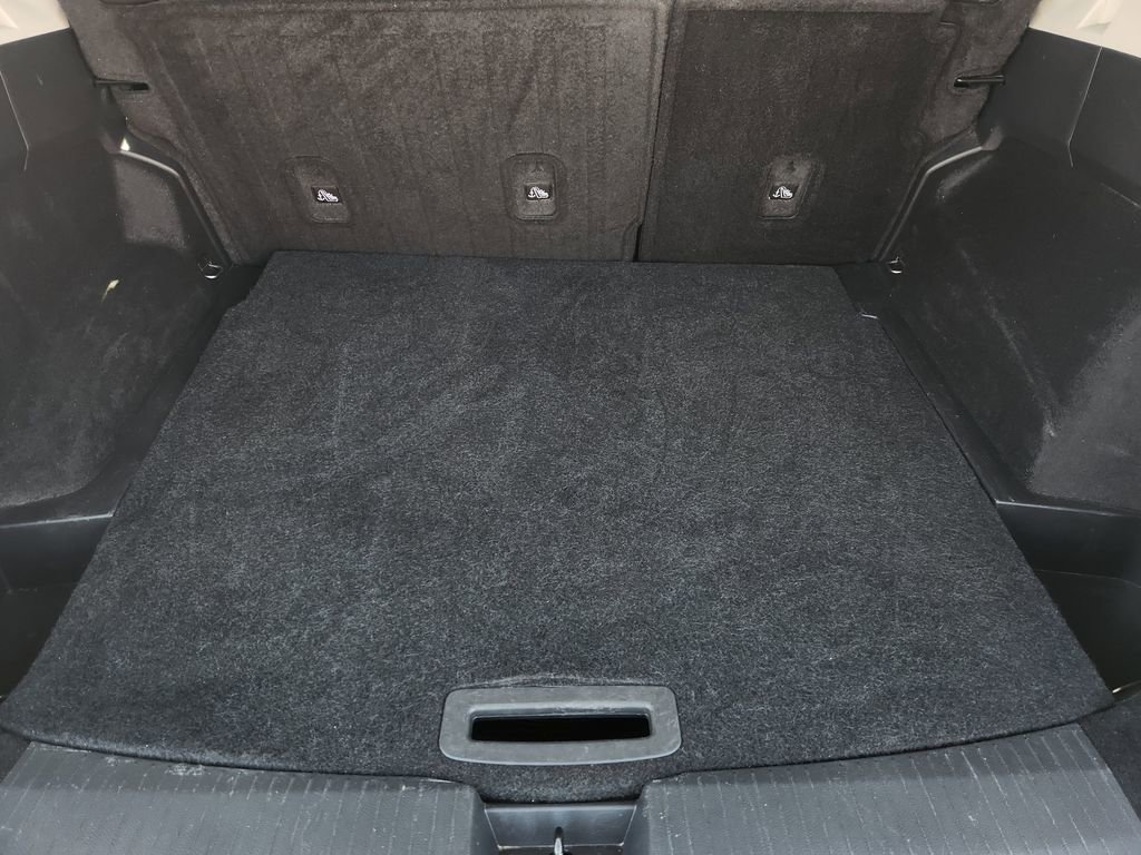 Used 2023 Nissan Rogue SV image 31