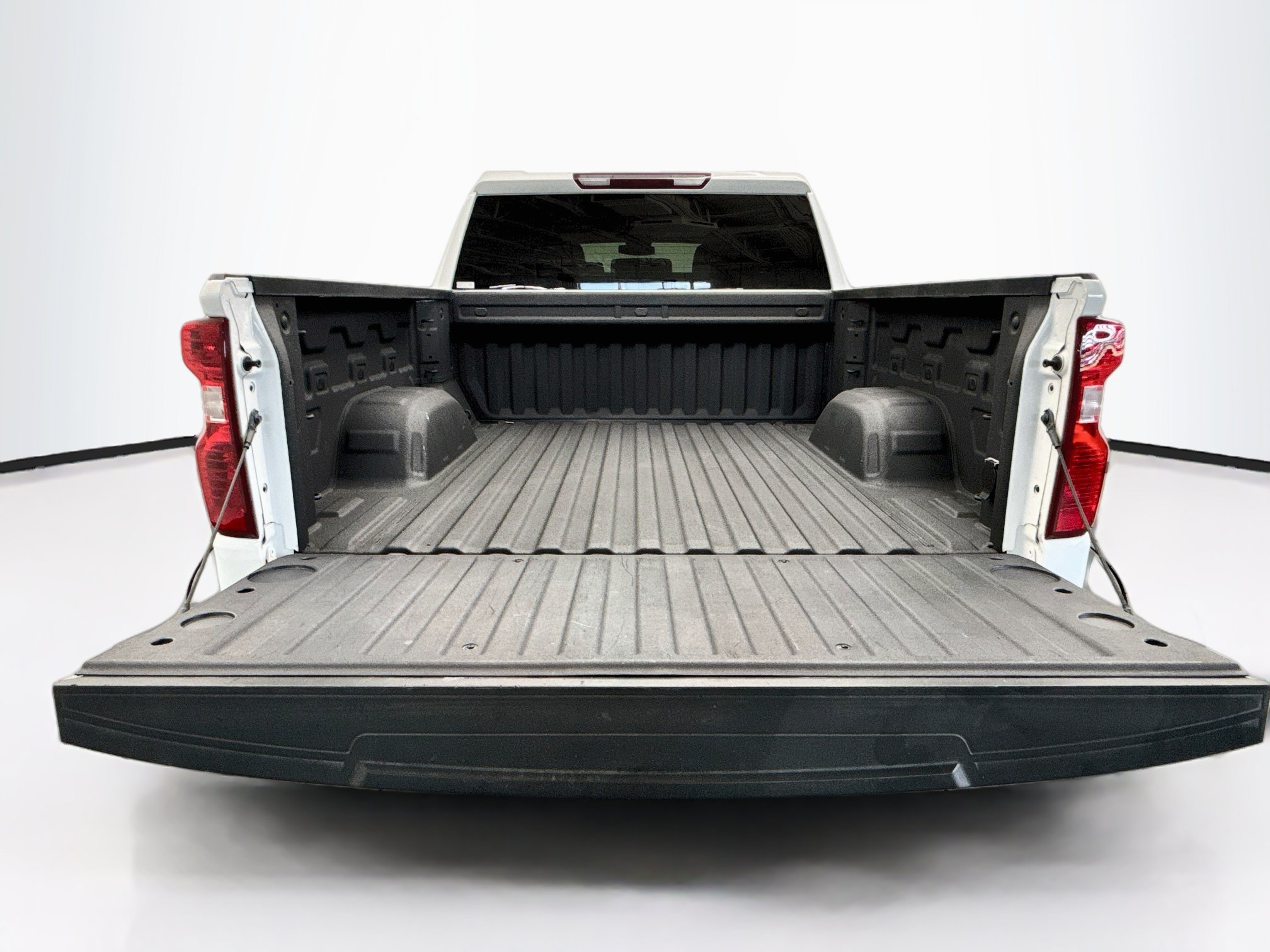 Used 2023 Chevrolet Silverado 1500 Custom AWD/4WD image 27