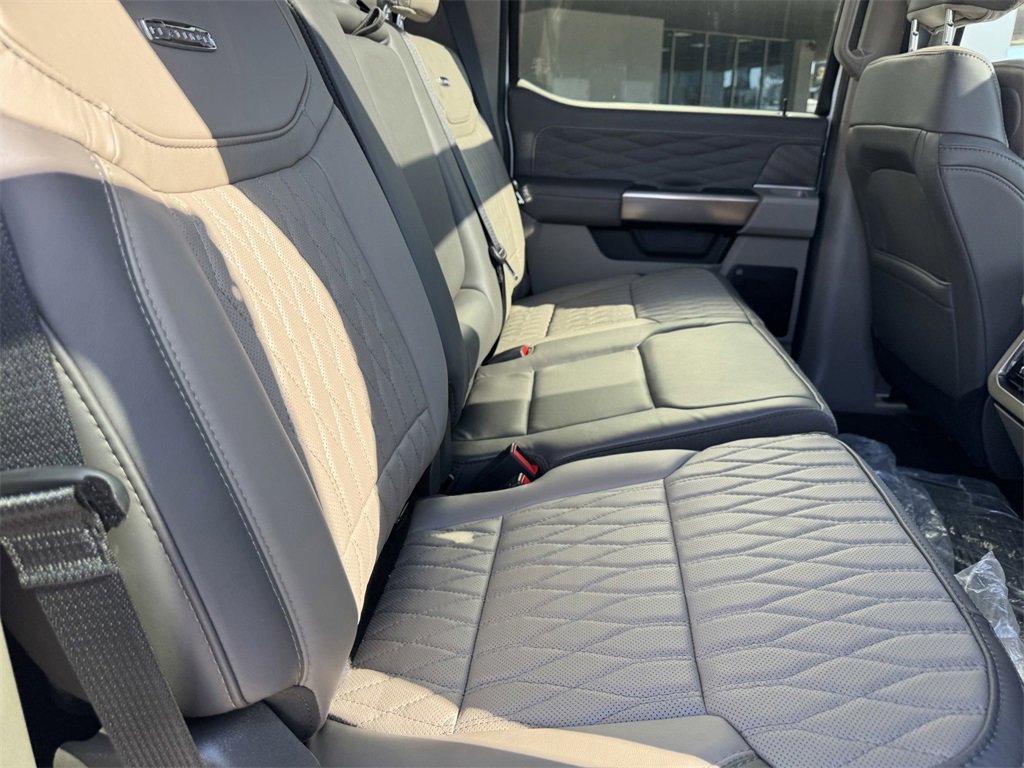 New 2025 Ford F350 Platinum w/ Platinum Plus Package image 9