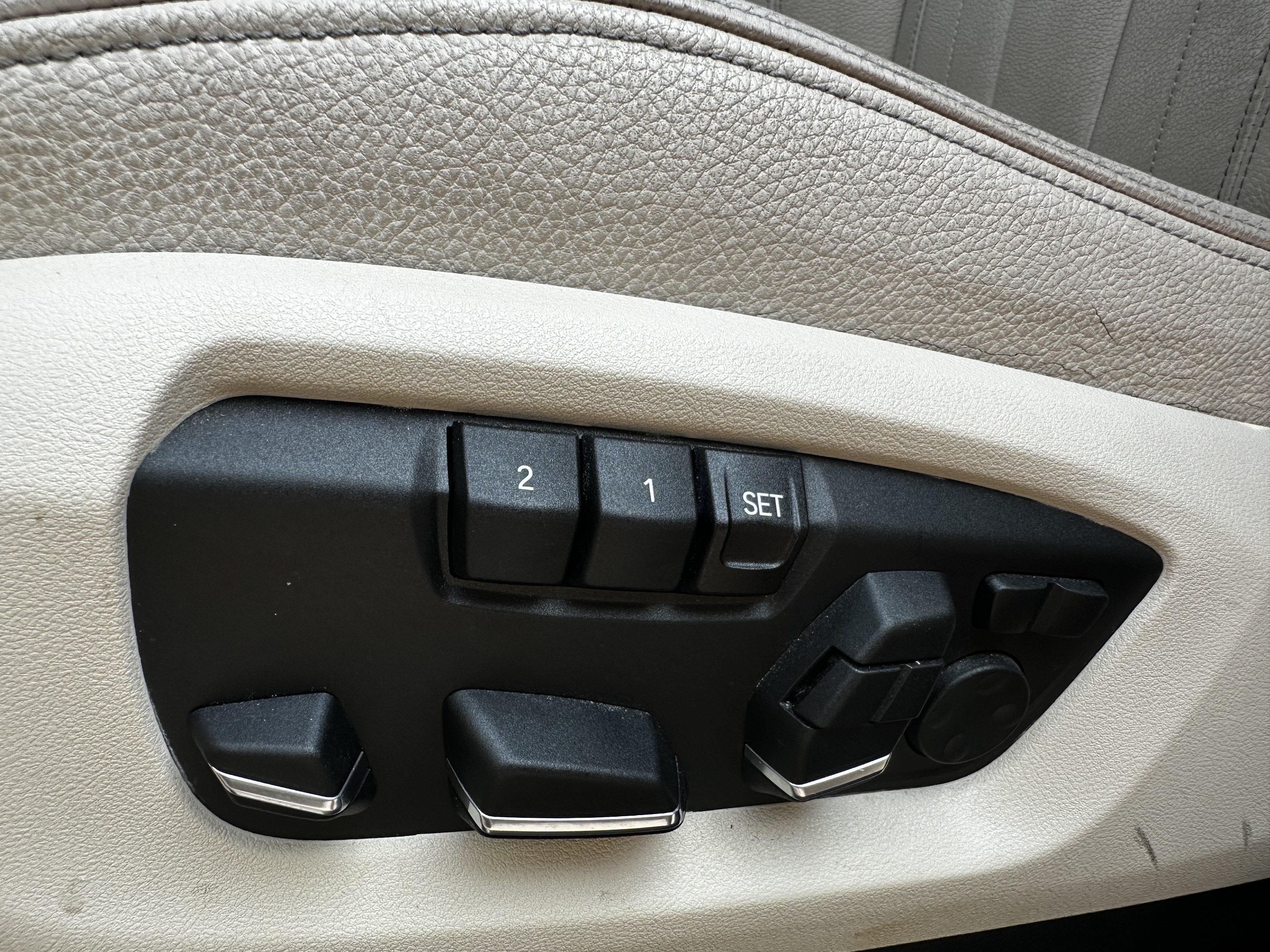 Used 2015 BMW X5 xDrive35i AWD/4WD image 25