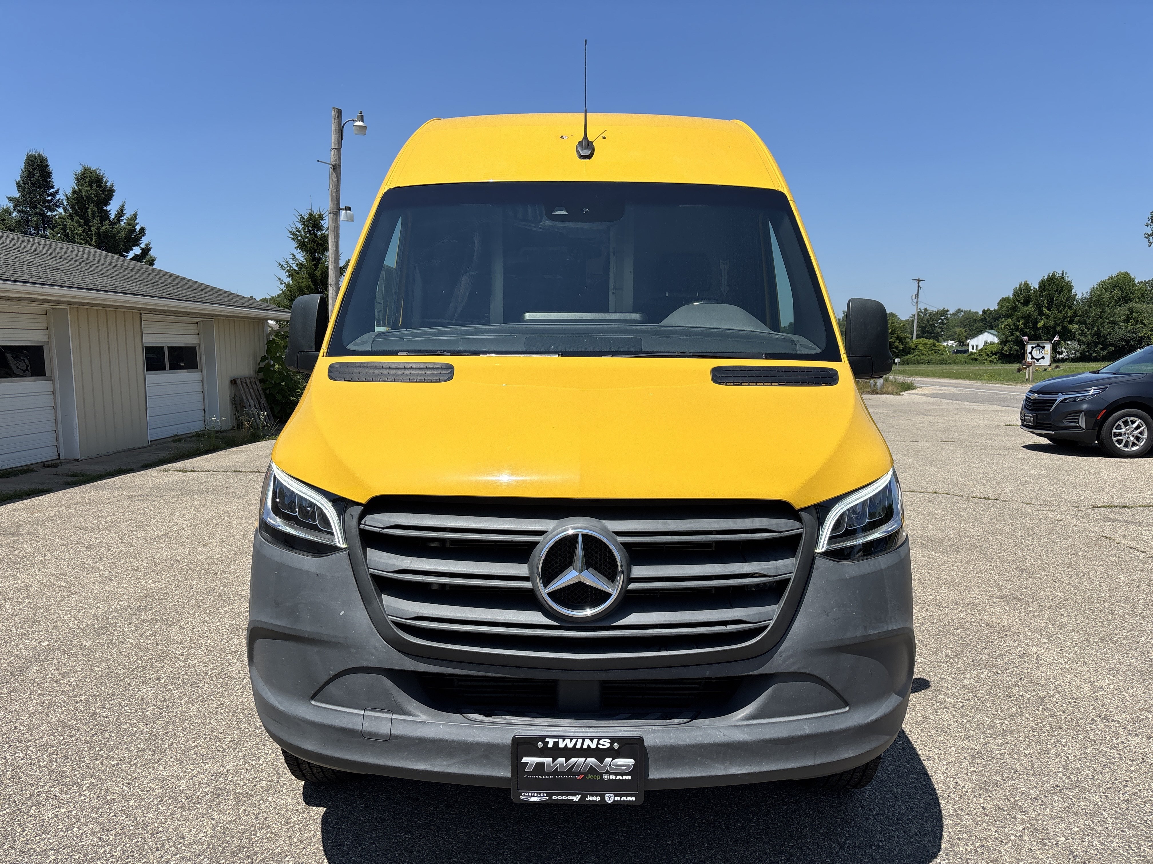 Used 2021 Mercedes-Benz Sprinter 2500 w/ Acoustic Package image 14