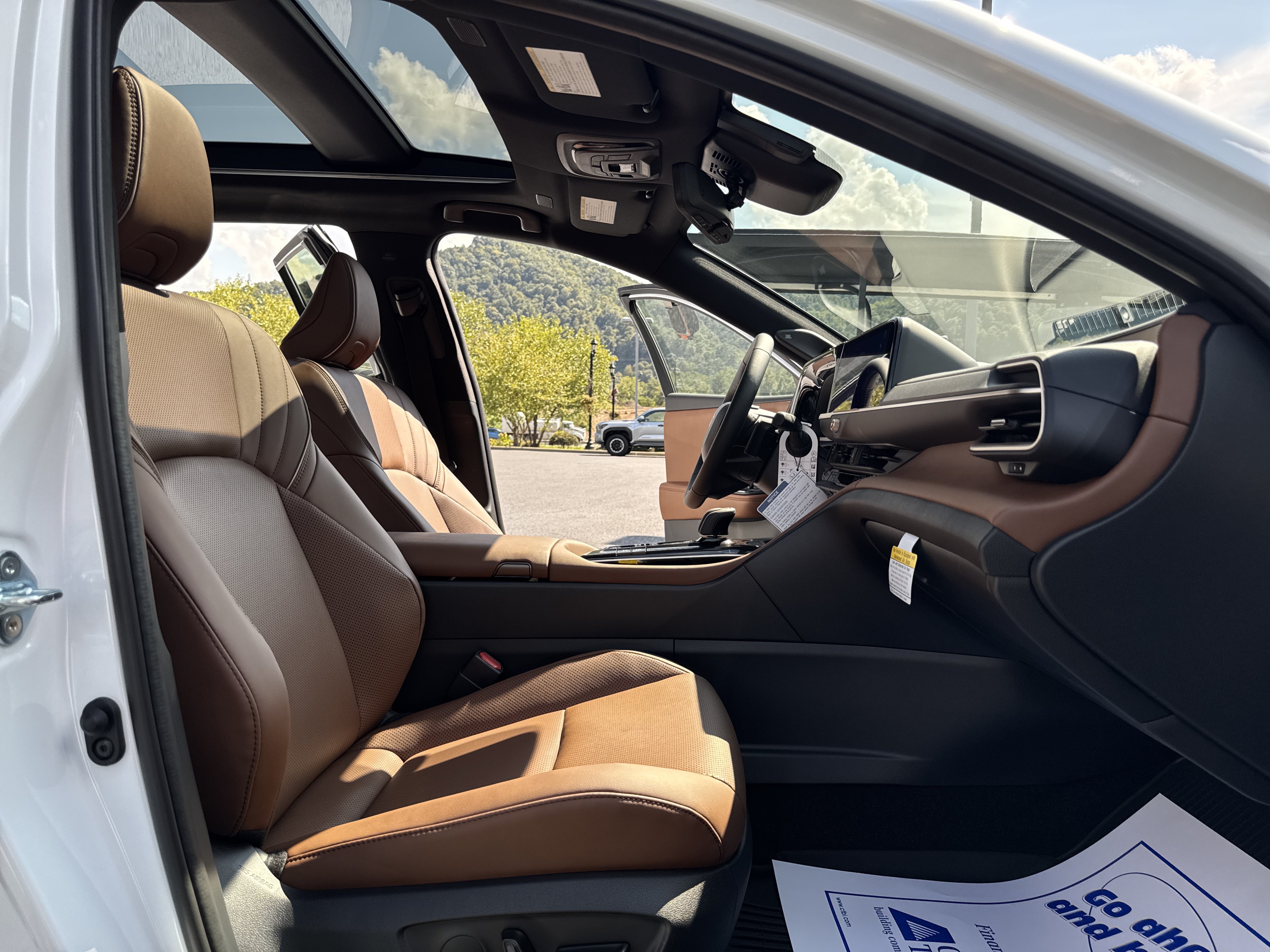 New 2026 Toyota Crown Signia AWD/4WD image 4