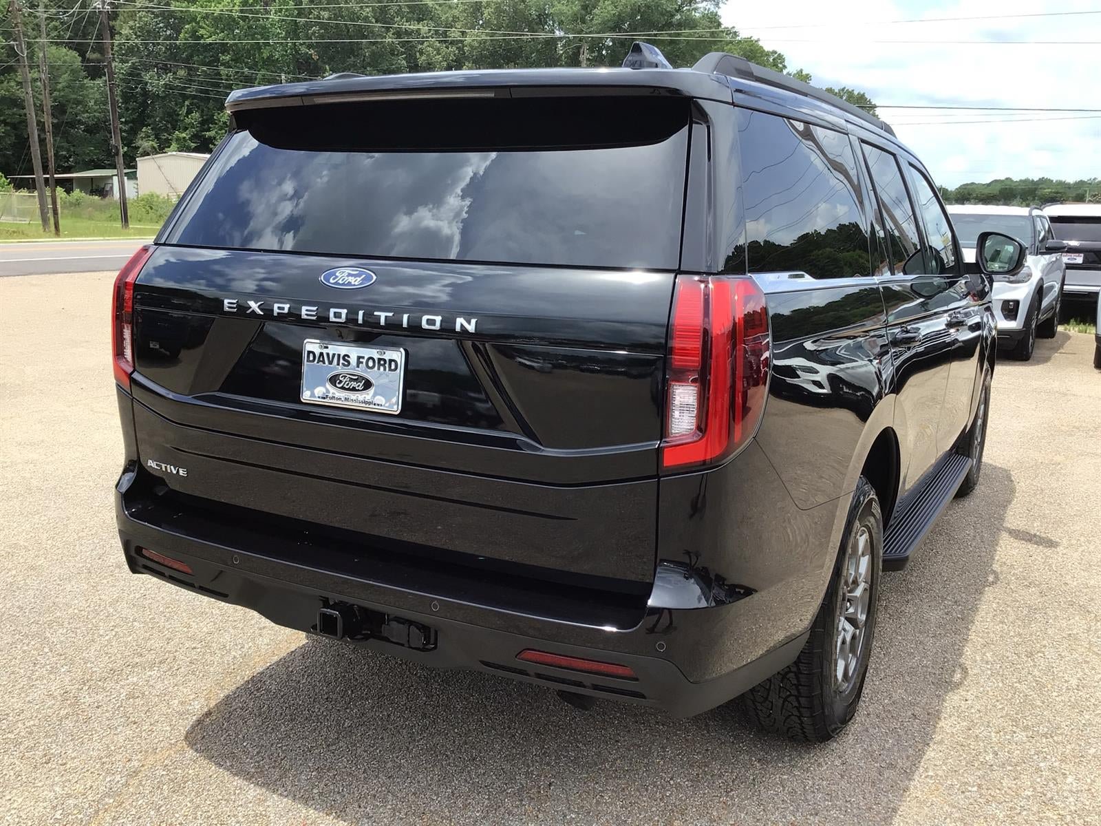 New 2026 Ford Expedition Active RWD image 9