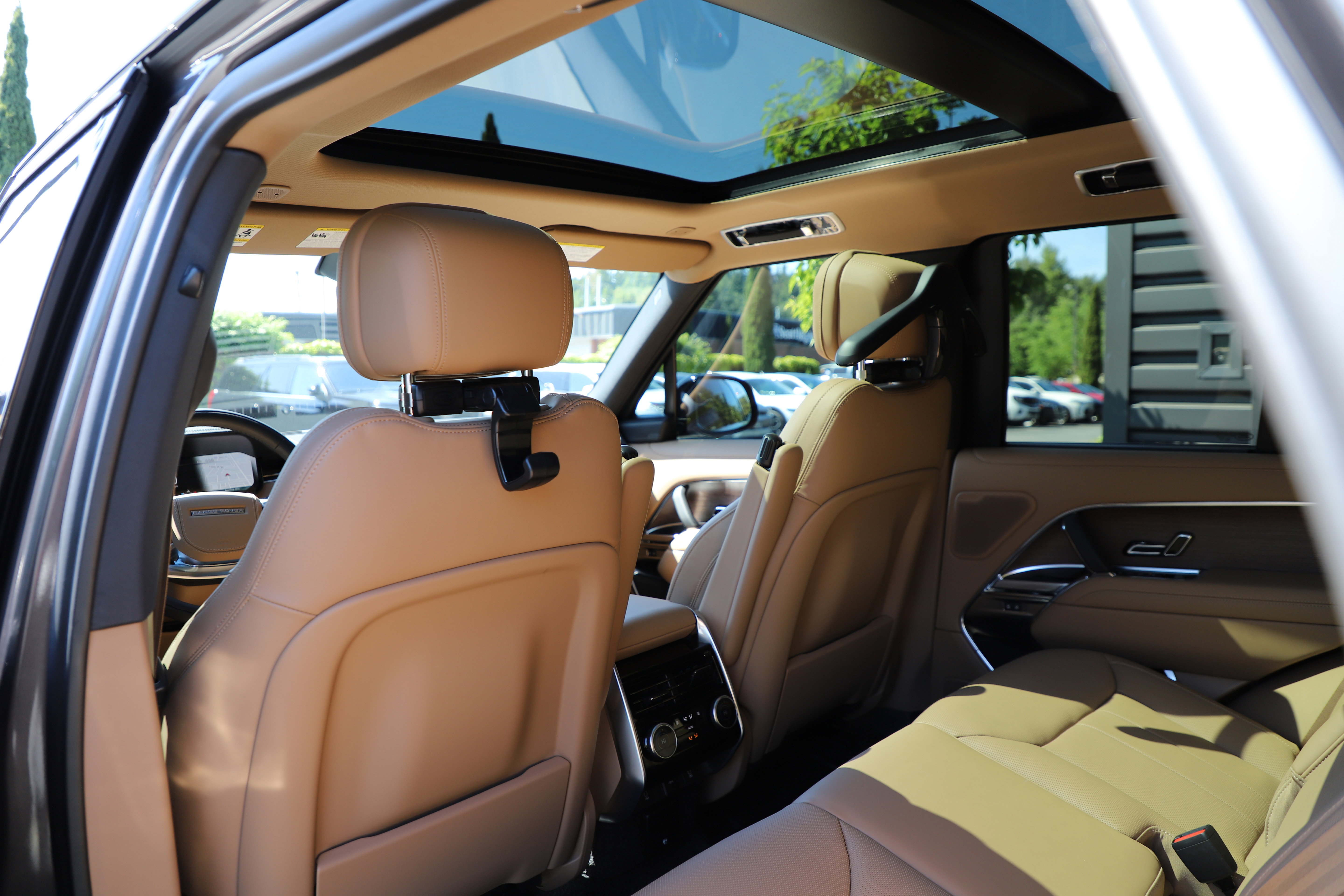 New 2026 Land Rover Range Rover SE AWD/4WD image 15