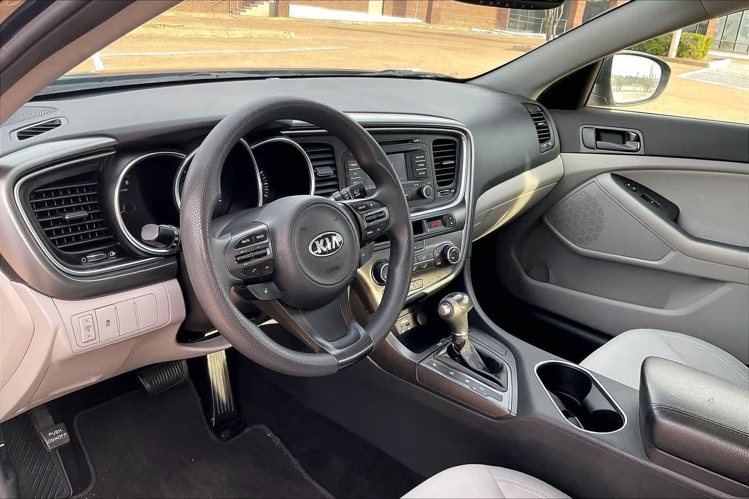 Used 2014 Kia Optima LX w/ LX Convenience Plus Package FWD image 2