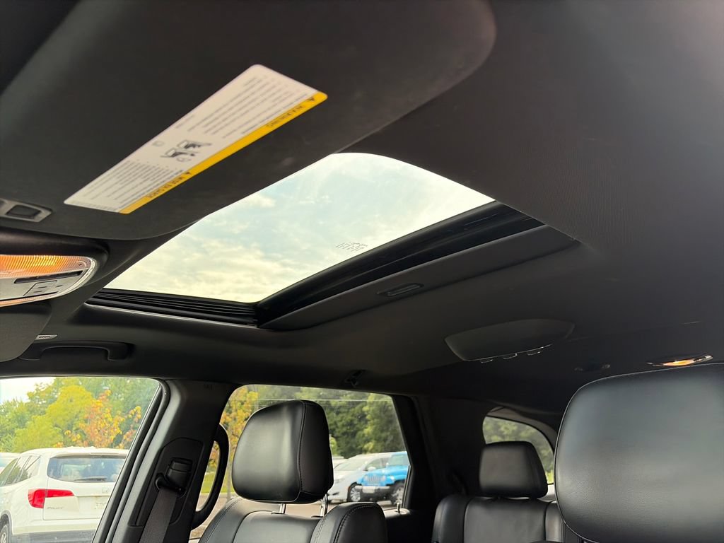 Used 2019 Dodge Durango R/T w/ Trailer Tow Group IV AWD/4WD image 26