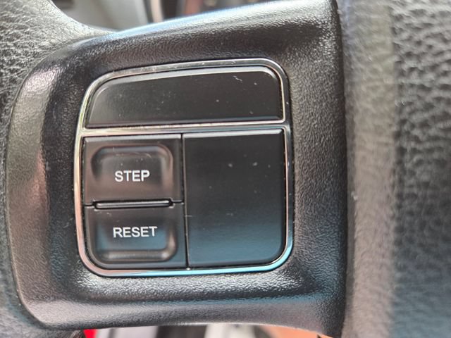 Used 2013 Dodge Avenger SE w/ Blacktop Pkg FWD image 23