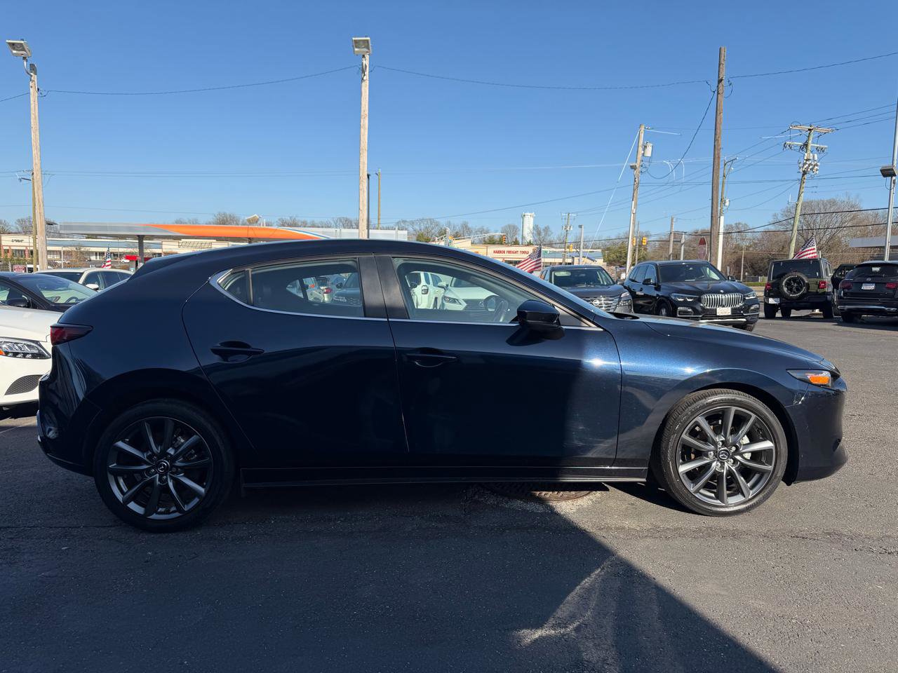 Used 2022 MAZDA MAZDA3 s image 4