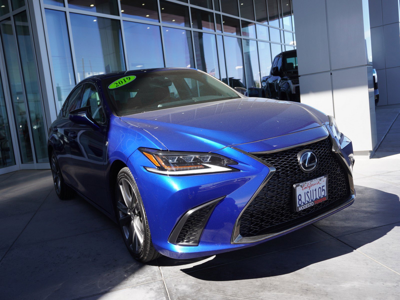 Used 2019 Lexus ES 350 F Sport w/ Accessory Package 2