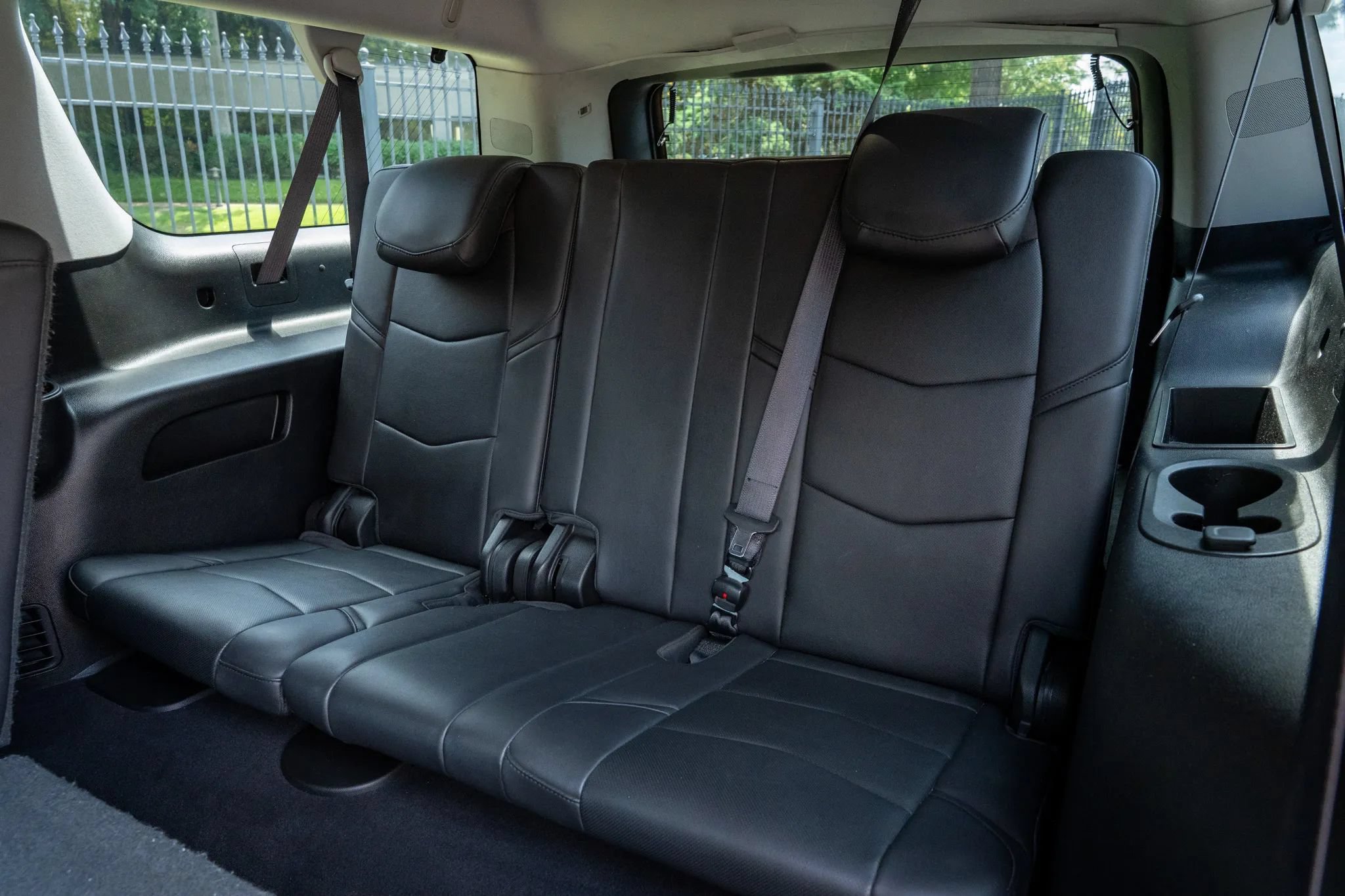 Used 2018 Cadillac Escalade ESV Luxury RWD image 15