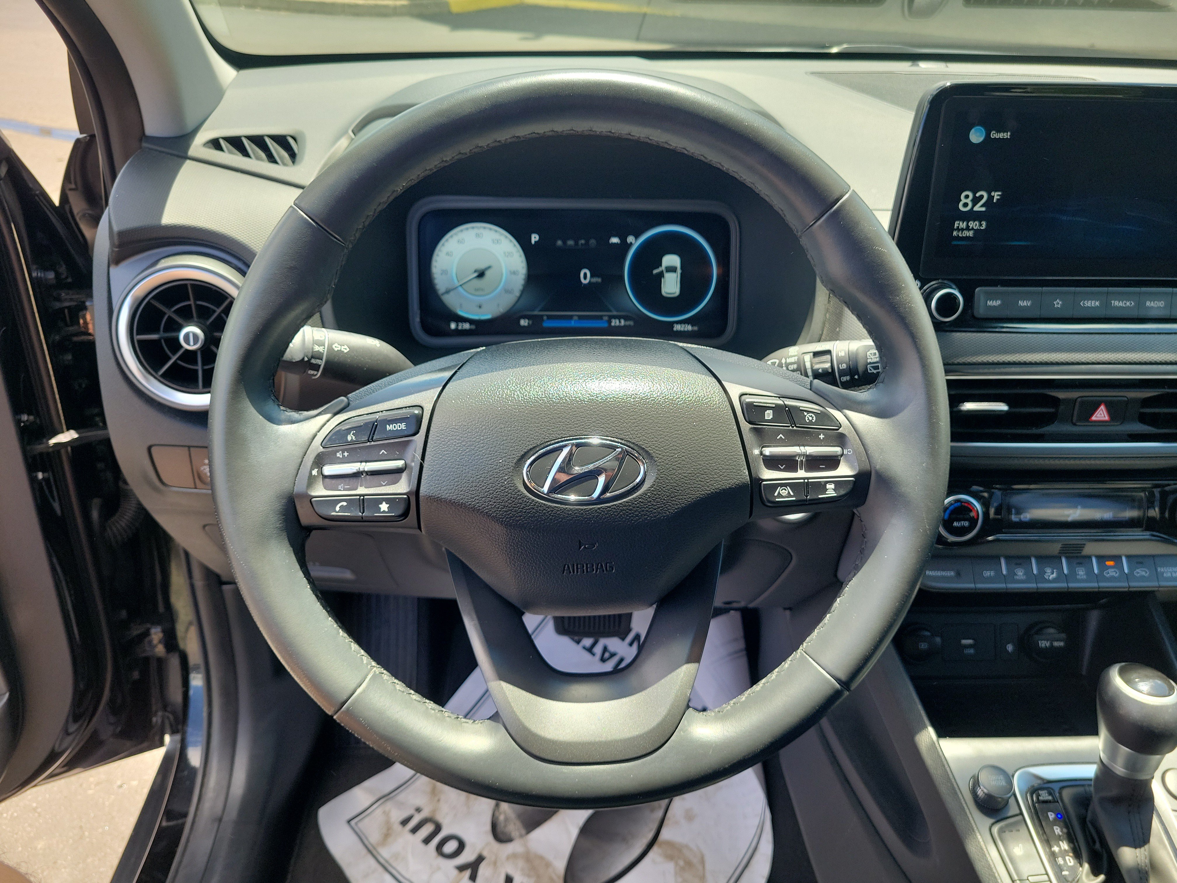Used 2022 Hyundai Kona Limited AWD/4WD image 21