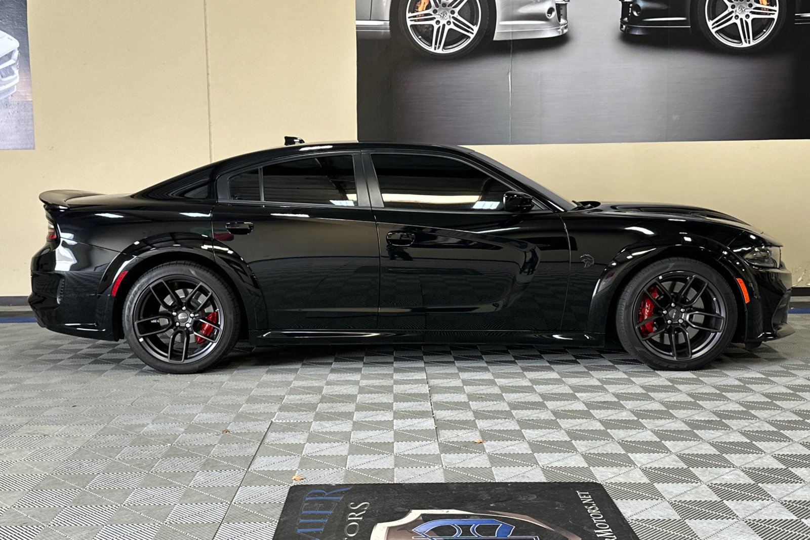 Used 2023 Dodge Charger SRT Hellcat w/ Harman/Kardon Audio Group image 3