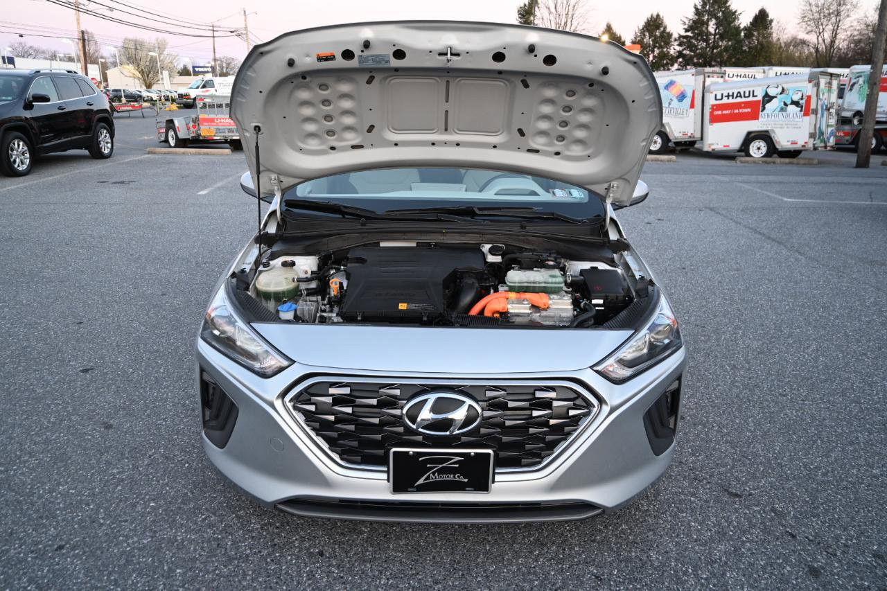 Used 2020 Hyundai Ioniq Blue FWD image 32