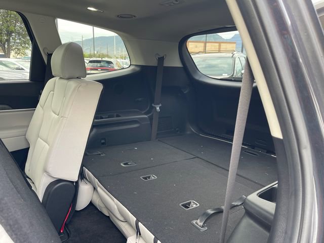 Used 2025 Kia Telluride SX image 12