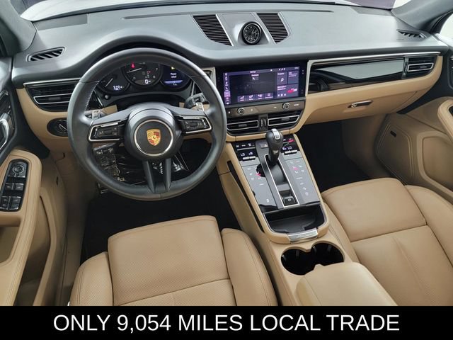 Used 2024 Porsche Macan AWD/4WD image 30