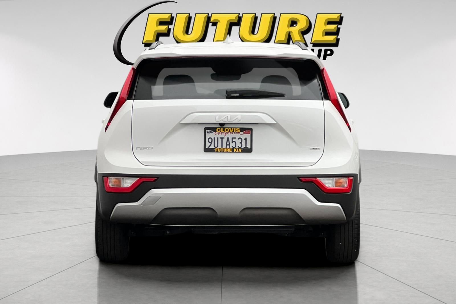 Used 2025 Kia Niro LX image 5