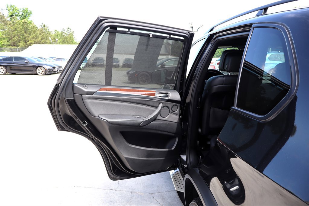 Used 2012 BMW X5 xDrive50i AWD/4WD image 32