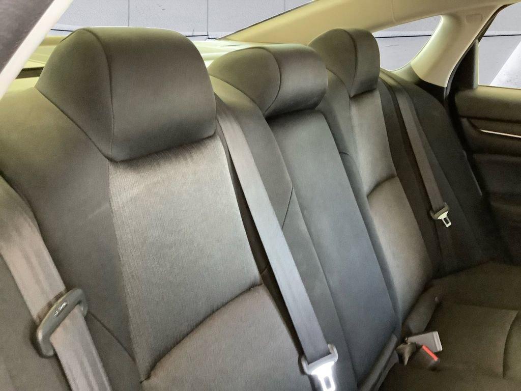 Used 2018 Honda Accord LX image 16