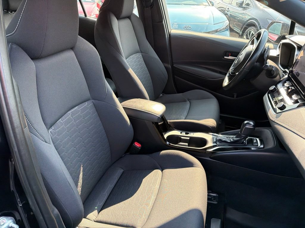 Certified 2025 Toyota Corolla SE FWD image 12