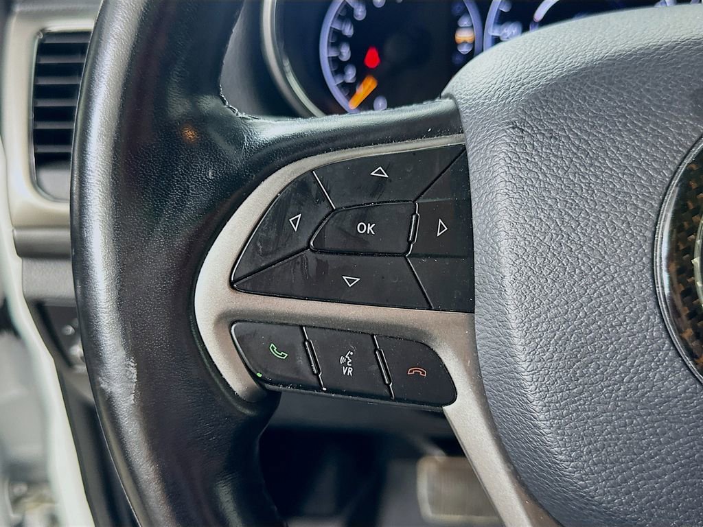 Used 2020 Jeep Grand Cherokee Altitude AWD/4WD image 22