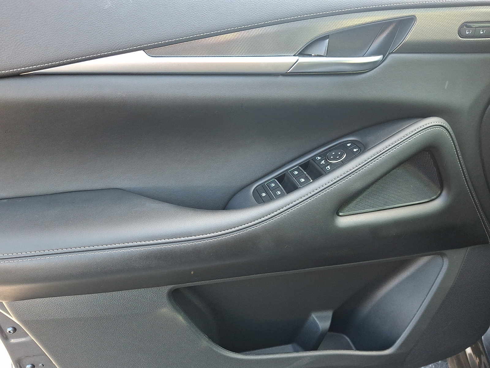 Certified 2023 INFINITI QX60 Luxe w/ Cargo Package image 12