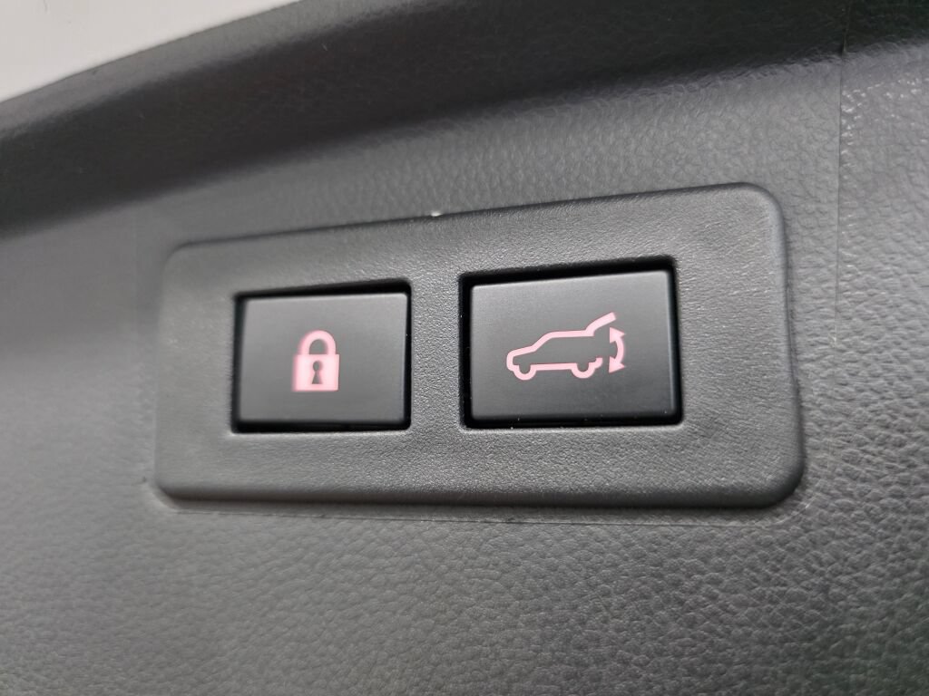 Used 2023 Subaru Outback Premium AWD/4WD image 18