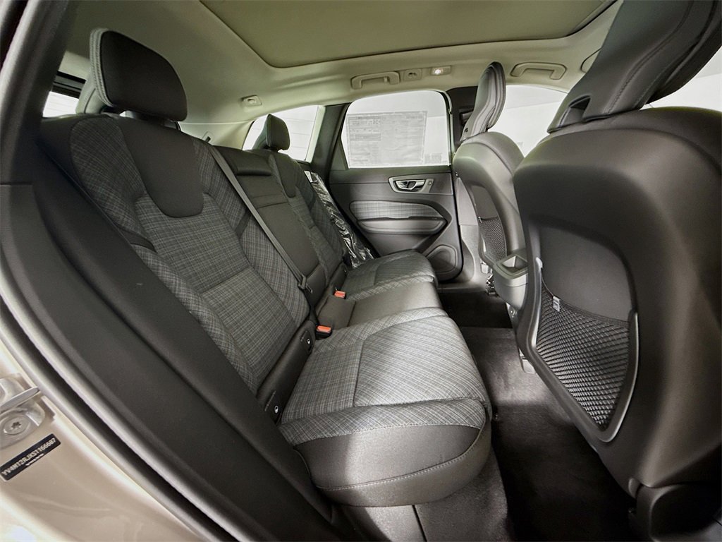 Used 2025 Volvo XC60 B5 Core w/ Protection Package Premier image 27