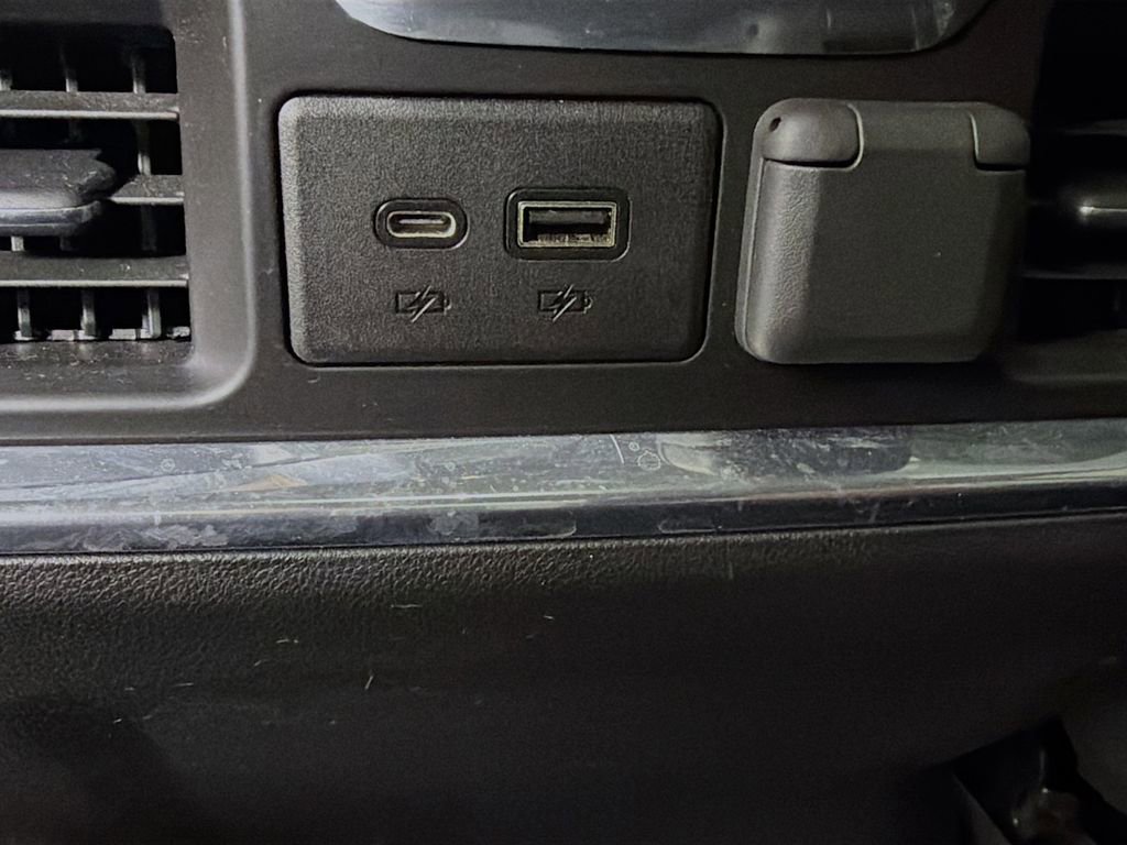 Used 2019 GMC Sierra 1500 SLT image 29