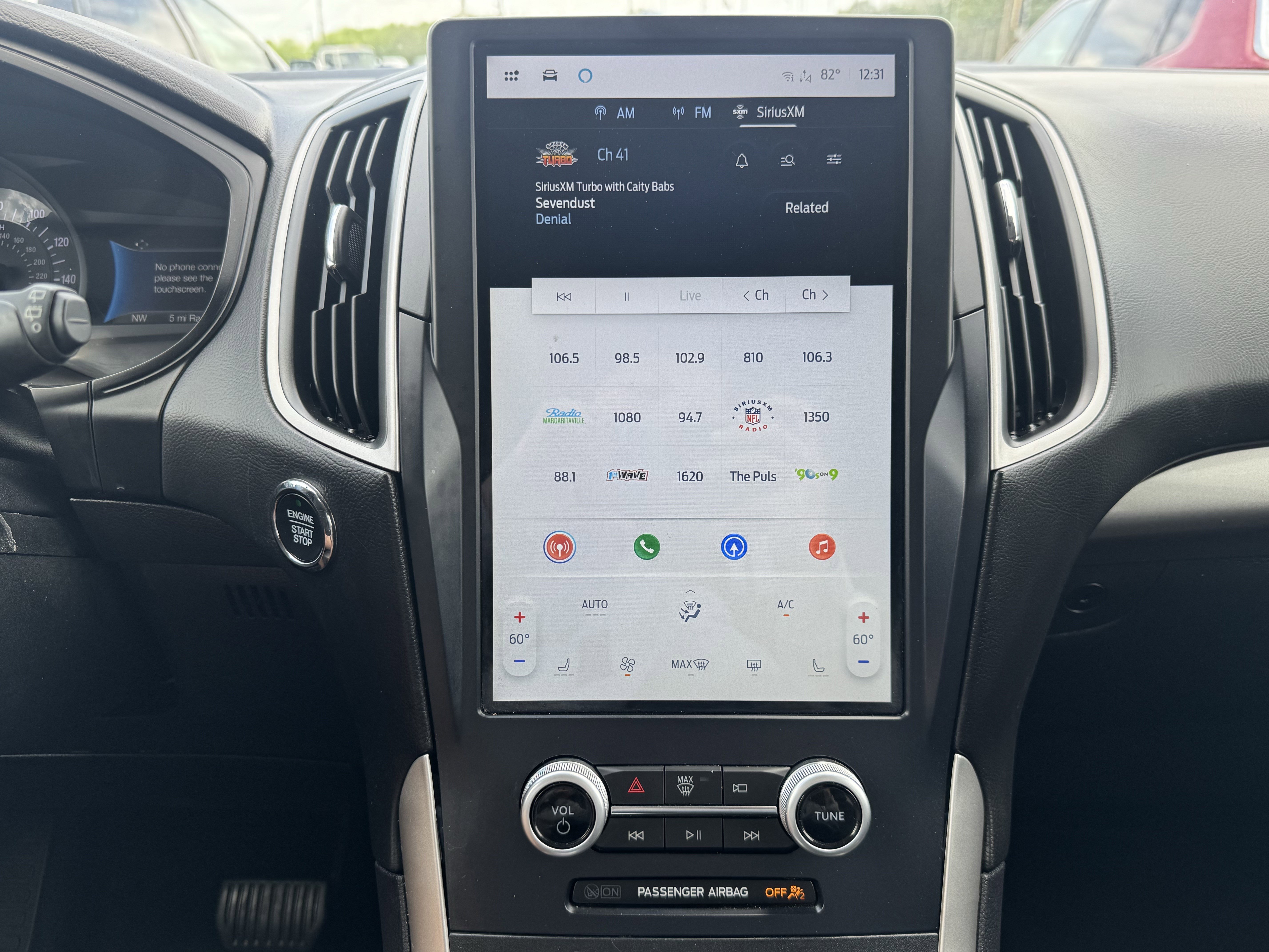 Used 2023 Ford Edge SEL image 19