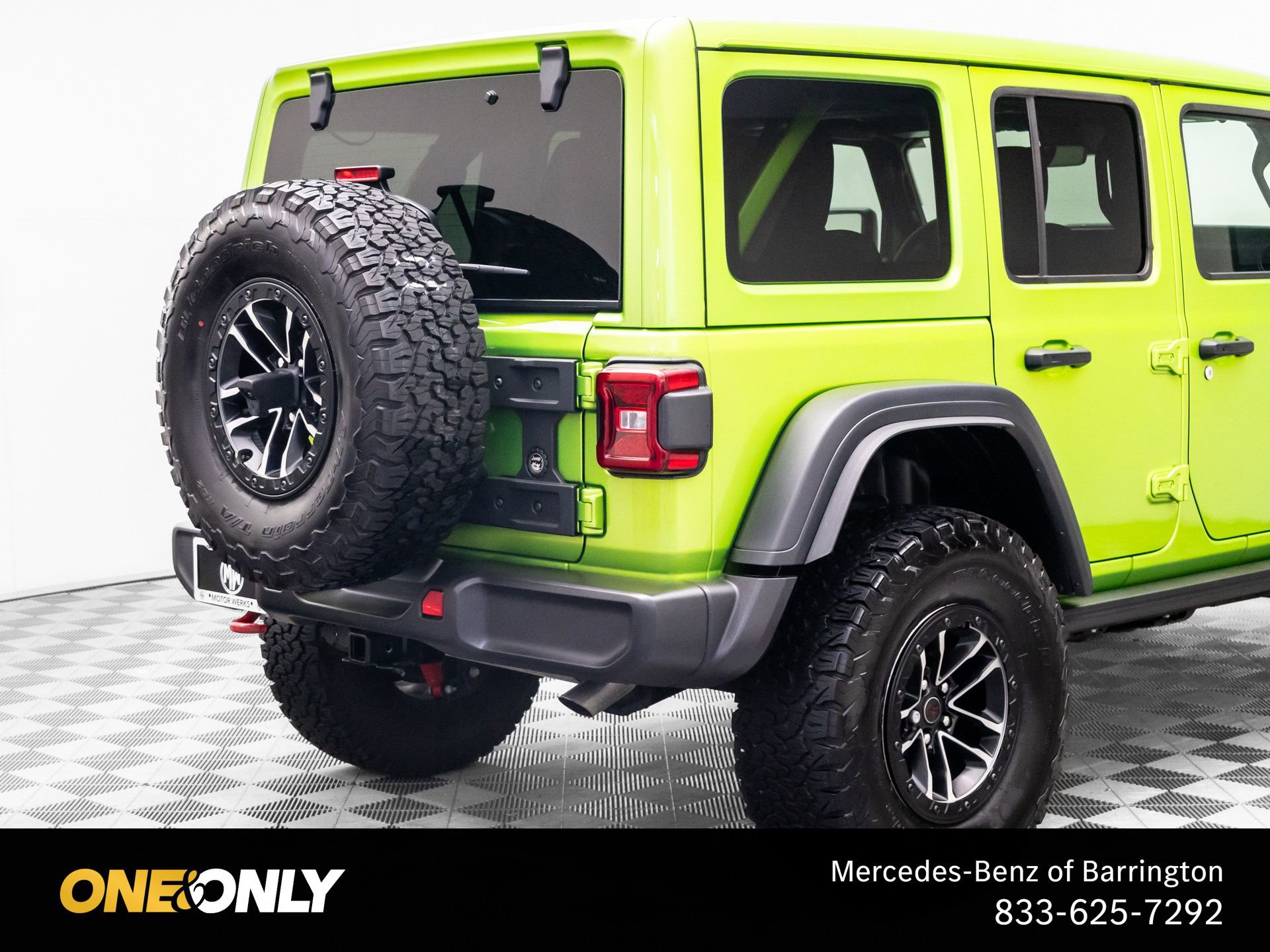 Used 2025 Jeep Wrangler Unlimited Rubicon w/ XTREMEE 35" Tire Package AWD/4WD image 33
