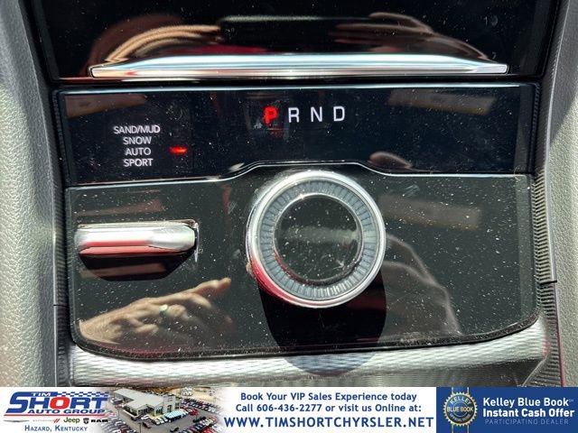 New 2026 Jeep Grand Cherokee Limited w/ Limited Altitude Package AWD/4WD image 45