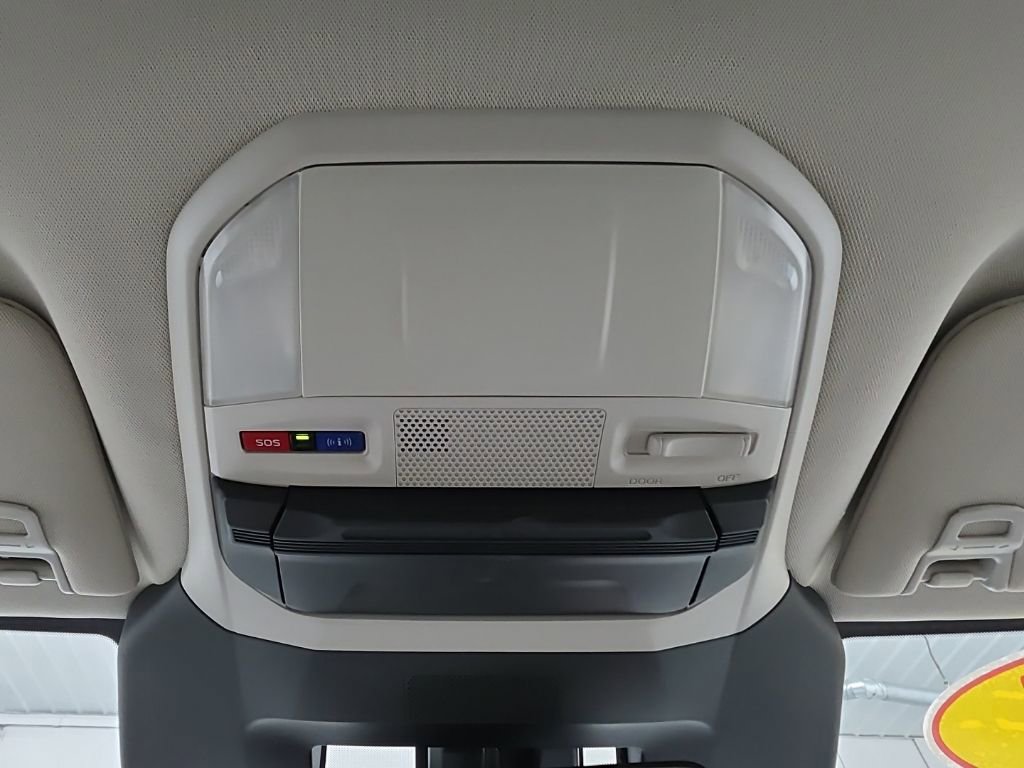 Used 2024 Subaru Ascent Limited image 37