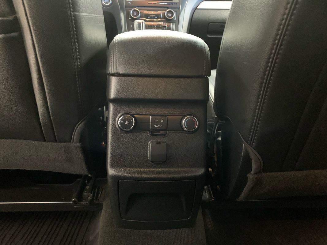 Used 2017 Ford Explorer XLT w/ Equipment Group 202A AWD/4WD image 22